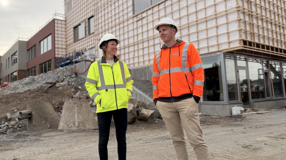 Lenke til artikkel: Barneskolen tar form