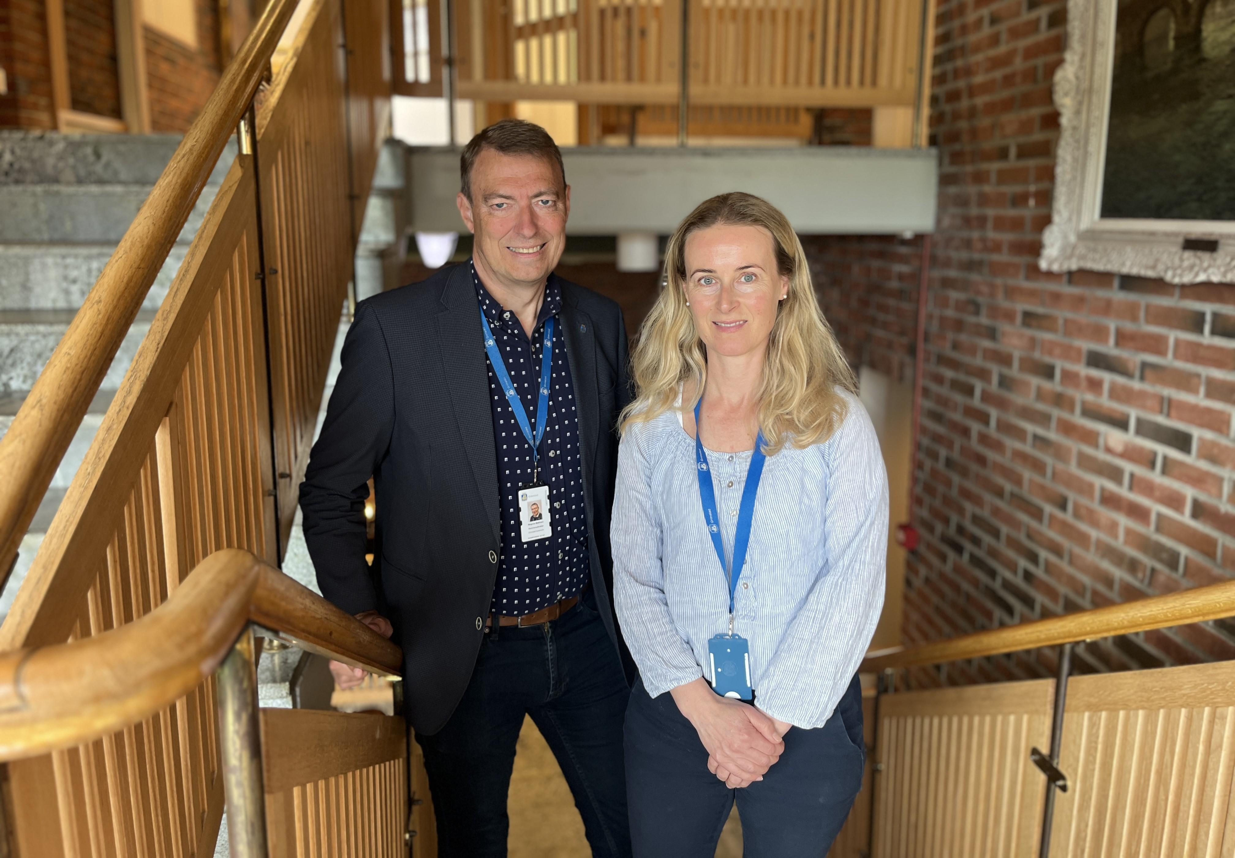 Kommunedirektør Magnus Mathisen og prosjektleder Silje Bjerkås