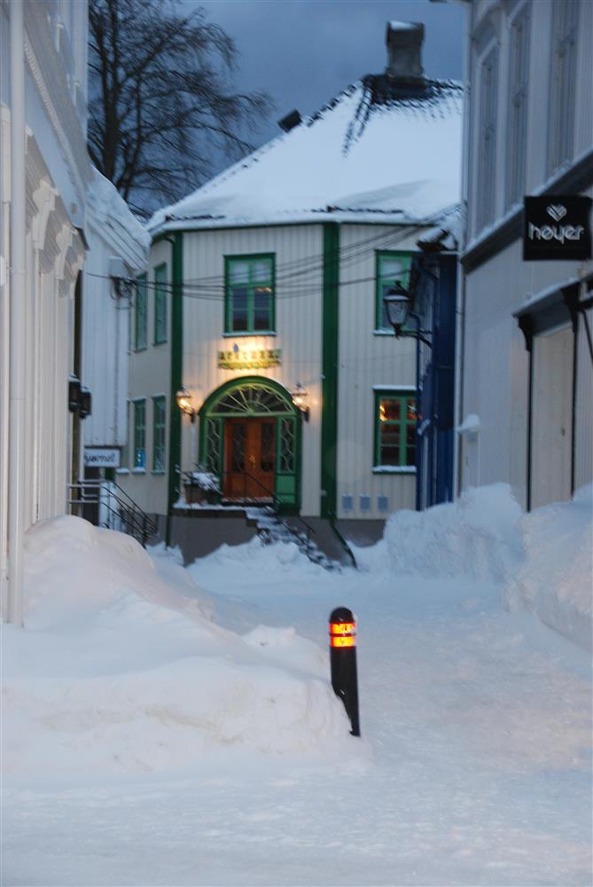 Vinter i Grimstad bysentrum - Klikk for stort bilde