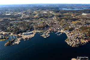 Gundersholmen Grimstad - Klikk for stort bilde